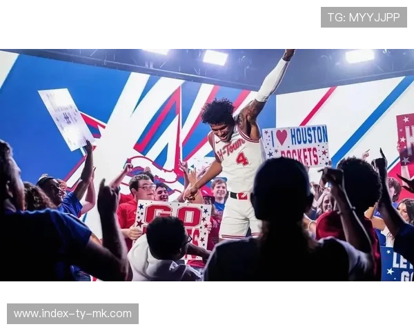 火箭对阵雷霆残阵对决,申京面对内线空虚有望打出统治表现 火箭对阵雷霆残阵对决,申京面对内线空虚有望打出统治表现